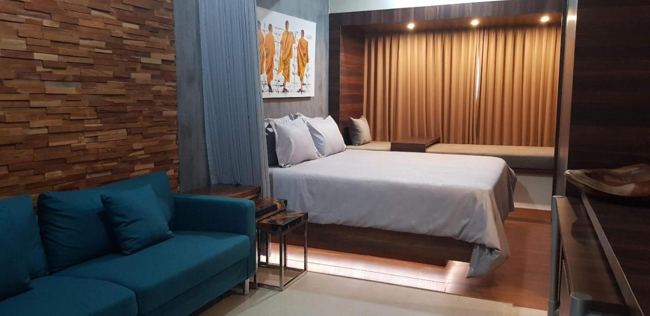 Lavenderbnb Room 2 At Uttara The Icon Apartment ジョグジャカルタ エクステリア 写真